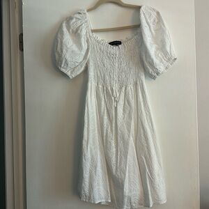 NWOT Gibson eyelet smocked dress